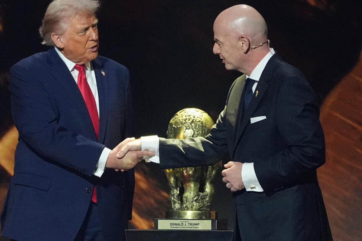 Gianni Infantino, FIFA Barış Ödülü’nü Donald Trump’a verdi